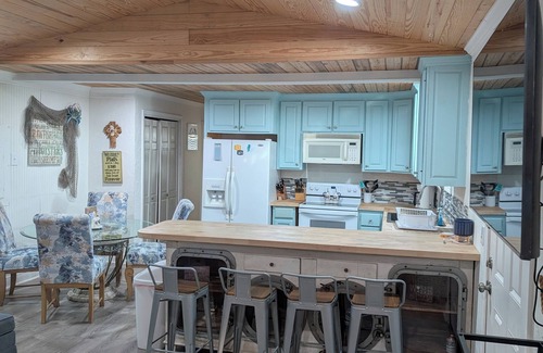 Grand Isle Haus | Our Family Tradition II