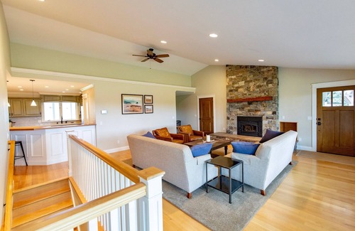 Kalispell Haus | Whirlpool! Friedlicher Rückzugsort auf dem Land, 6 Meilen östlich von Kalispell, in der Nähe des Gletschers