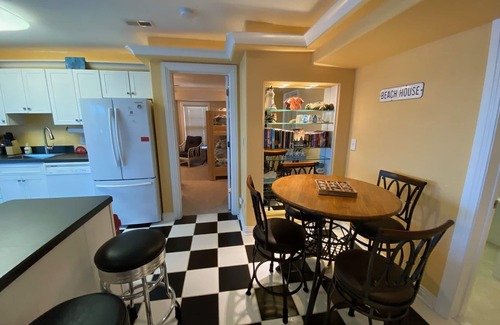 Sandbridge Haus | Our Sand Castle-Waterfront, Private Pool, Beach, Dock, Fishing, Kayaks, Sunsets!