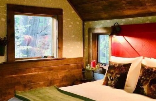 Argyle Haus | Out On A Limb - A Magical Treehouse Experience