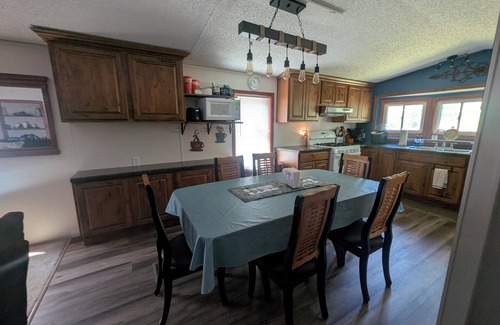 Minong Kabine | Outdoor Adventure HQ Lakes, Trails, Hunt, Fish