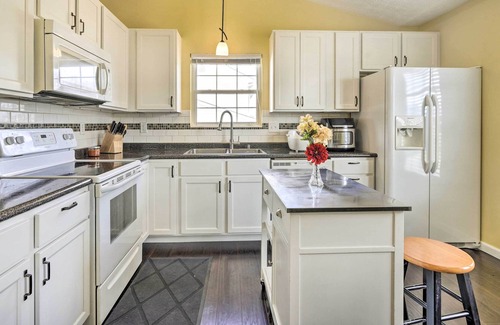 West Columbus Haus | Outstanding Columbus Retreat w/ Spacious Yard