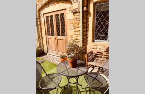 Chipping Campden Haus | Over The Arches, Chipping Campden