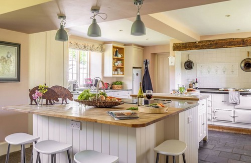 Wroughton Bed & Breakfast | Overtown Manor