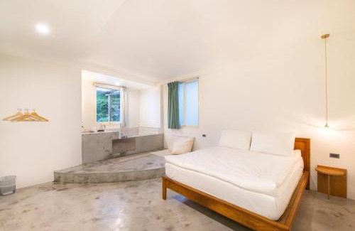 Ruifang Bed & Breakfast | OwlStay Jiufen Green Ray - 故事所 山中夢遊 九份綠光