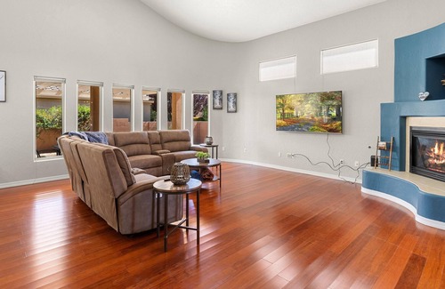 Raynolds Addition Haus | Oxbow North Retreat