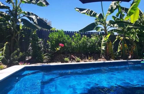 Oxley Haus | OXLEY Mineral Pool & Private Home suburbanSTAY