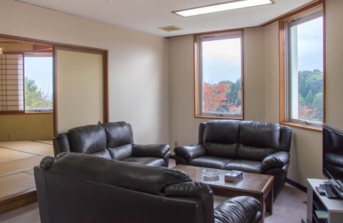 Oyabe Hotel | Oyabe City Cycling Terminal