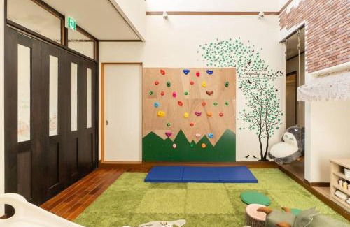 Togo-cho Villa | oyadoya seto yamanota 瀬戸 ジブリパークまで車10分 大人数子ども特化ホテル 最大12名 駐車場3台有り