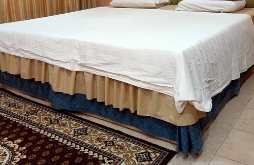 Kampung Kelang Sagu Hotel | OYO Home 90725 Harmony Silk