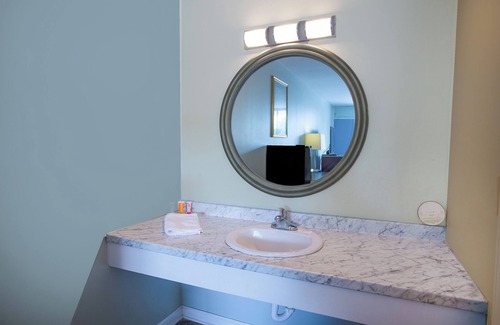 Kernersville Hotel | OYO Inn Kernersville