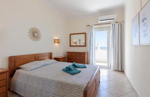 Oura Wohnung | Pé na Praia