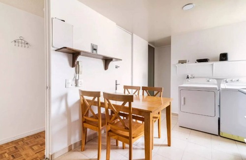 Del Valle Wohnung | P403- 3BR/1BTH - One Bedroom Apartment, Sleeps 5