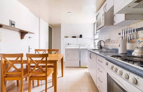 Del Valle Wohnung | P403- 3BR/1BTH - One Bedroom Apartment, Sleeps 5