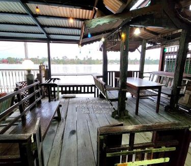 Suan Luang Haus | p5 เรือนในฝัน เรือนรอยน้ำ บ้านกามเทพ อัมพวา โฮมสเตย์