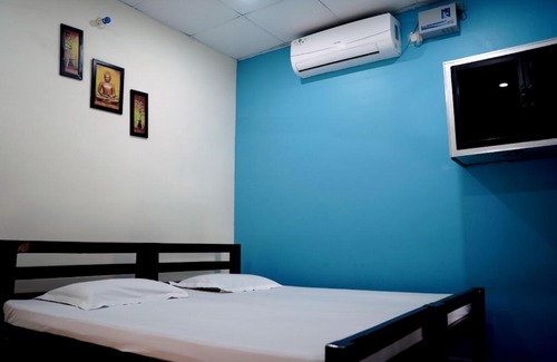 Haldwani Haus | Paawan HomeStay (Vaibhav Chand)