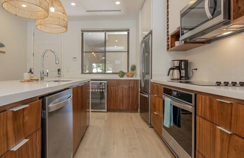 Coco Eigentumswohnung | Pacifico L403 Renovated - Main Floor 2 Bed/2 Bath