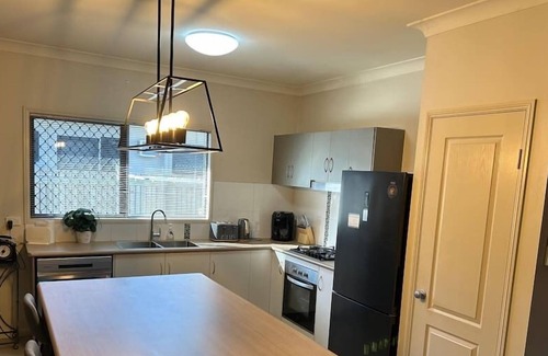 Douglas Haus | Paddington Place Summ