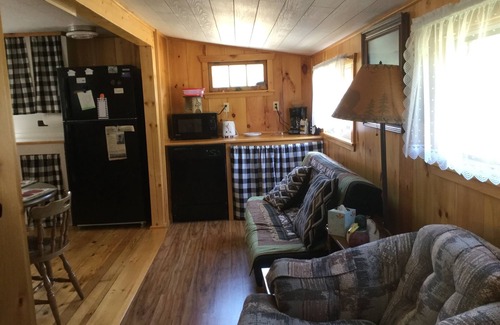 North New Portland Hütte | Der Sommer ist da! Verbringen Sie es auf dem See! Nur noch wenige Wochen offen!