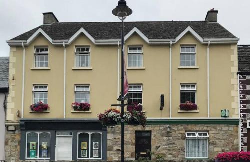 Drumshanbo Haus | Paddy Mac's Self Catering Holiday Bar