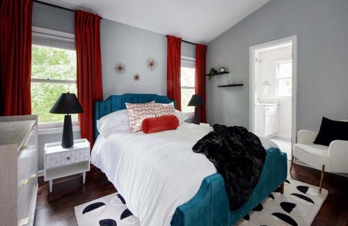 Virginia Highland Haus | Paint it Black