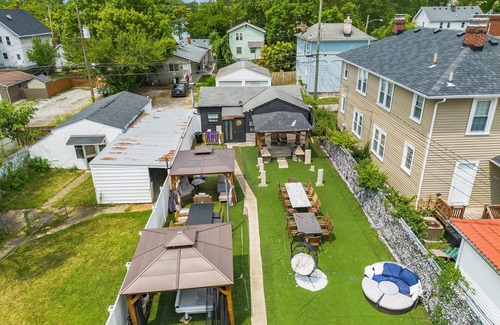 Old North Columbus Haus | Palace Ramses: OSU/SOHUD Luxury Home w/ Barcade/Gym/Throne/ 1st Flr Master Suite