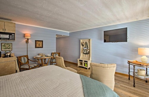 Palm Desert Wohnung | Palm Desert Studio in Golf and Tennis Resort!