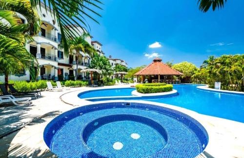 Villarreal Wohnung | Palmas de Tamarindo Resort, 304E