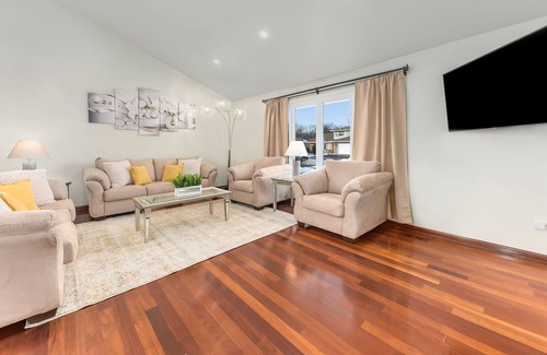 Palos Hills Haus | Palos Hills Rental