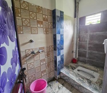 Deoghar Haus | Pandit Devki Nandan Dharamsala & Guest House