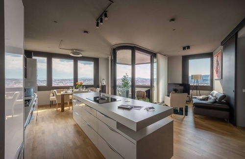 Neulerchenfeld Haus | Panorama-Suite mit Blick über die Kaiserstadt Wien