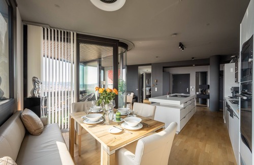Neulerchenfeld Haus | Panorama-Suite mit Blick über die Kaiserstadt Wien