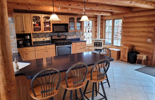 Tower Kabine | Panoramic Island studded views! Spectacular ledge rock setting!