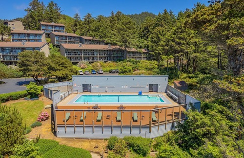 Otter Rock Eigentumswohnung | Panoramic Ocean-View Room with 2 Queen Beds