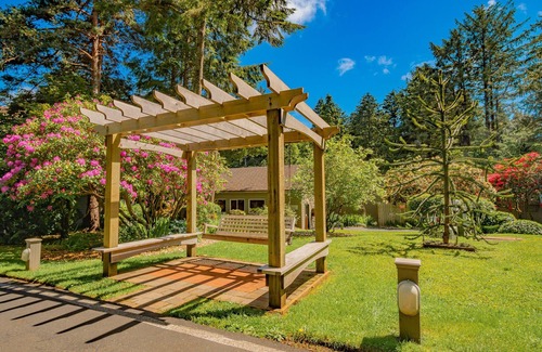 Otter Rock Eigentumswohnung | Panoramic Ocean-View Room with 2 Queen Beds