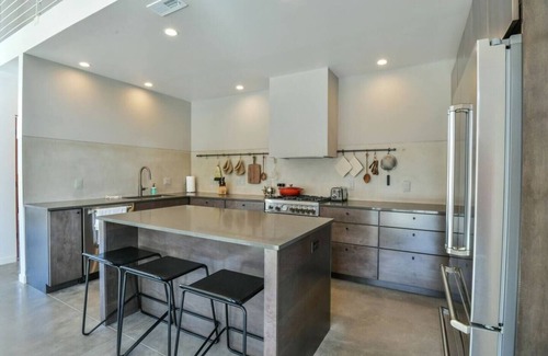 Moab South Valley Haus | Panoramic Views I Open Concept Floorplan I Private Hot Tub I Ample Parking