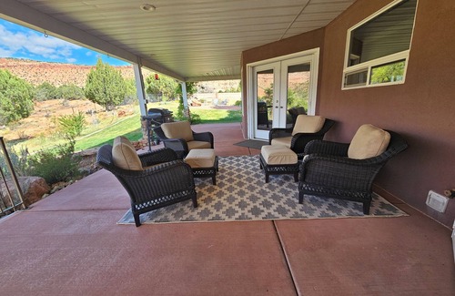 Kanab Haus | Panoramic Views