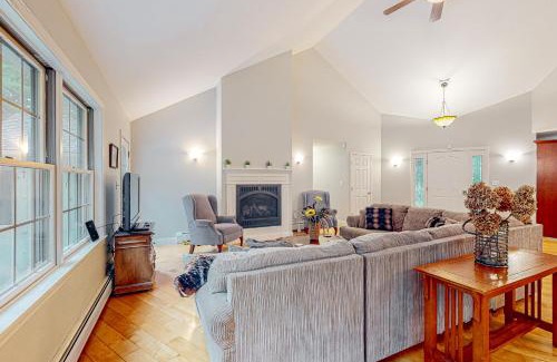 Raymond Haus | Panther Run River Retreat