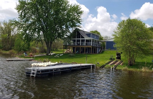 Coldwater Haus | Coldwater / North Lake Rental - Monatlich / Wöchentlich / 4 Tage in der Nebensaison