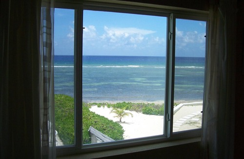 North Side Eigentumswohnung | Paradise Found Oceanfront Condo