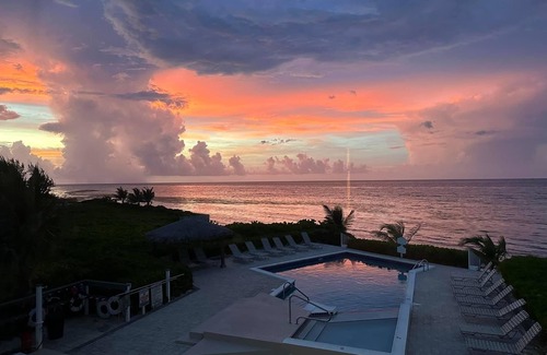 North Side Eigentumswohnung | Paradise Found Oceanfront Condo