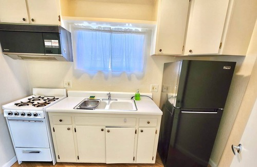 Desert Hot Springs Resort | Paradise Hot Springs Hotel / Mineral Water Spa #10