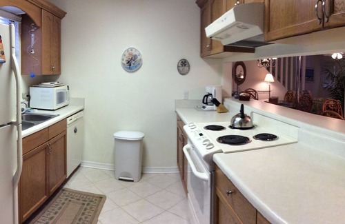 Sugar Beach Haus | Paradies am Strand mit kristallklarem Wasser & Golf-Front-Komplex - 2 BR Suiten