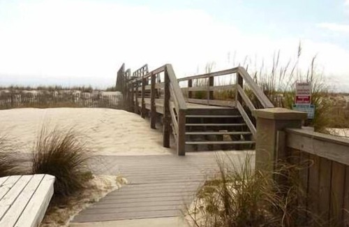 Sugar Beach Haus | Paradies am Strand mit kristallklarem Wasser & Golf-Front-Komplex - 2 BR Suiten