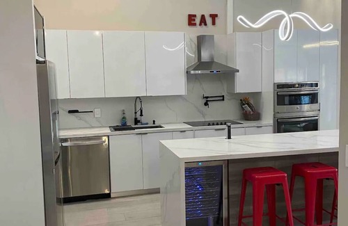 Sunrise Haus | Paradise On The Lake 15-20mins from the beaches & FLL airport