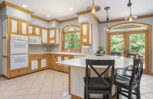 West Olive Haus | Paradise Retreat with private acreage, near the beach and hiking trails