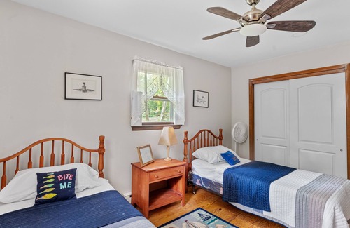 Southold Hütte | Paradise Shores Beach Cottage | Cottage in Southold near private beach