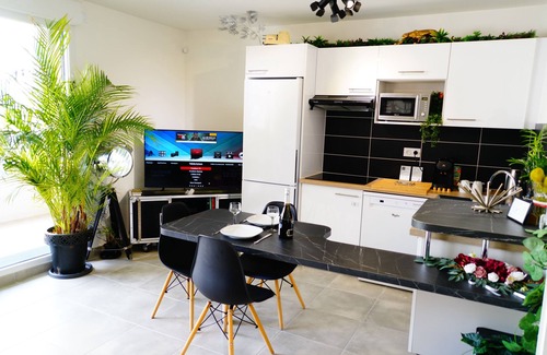 Bagnolet Wohnung | Paris I 77m ² Cosy I Proche Métro 11