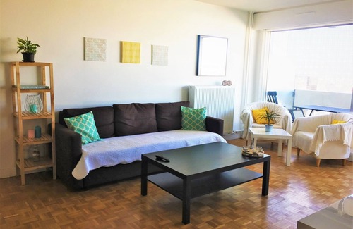 Gambetta Wohnung | Paris La Défense 2 Zimmer 52m² Balkon (Metro 1 / RER A / Parkplatz kostenlos)