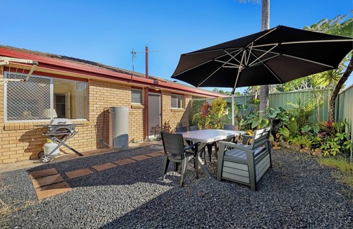 Coffs Harbour Wohnung | Park Beach Retreat - Newly appointed Apartment, Walk to Beach, Shops and Eateries